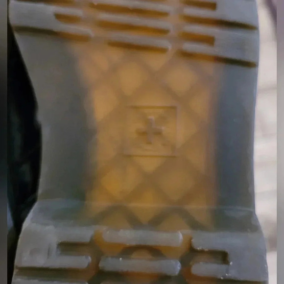 DR. MARTENS Maccy black patent leather Mary Jane Velcro straps shoes Girls 2 - Picture 12 of 12